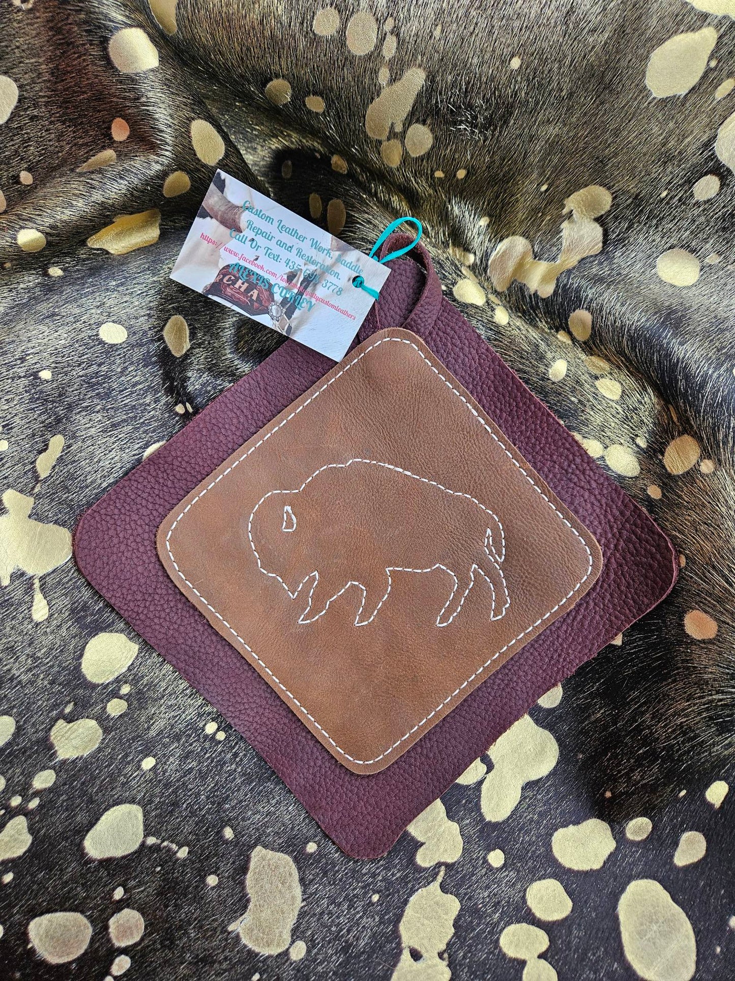 Bison pot holder
